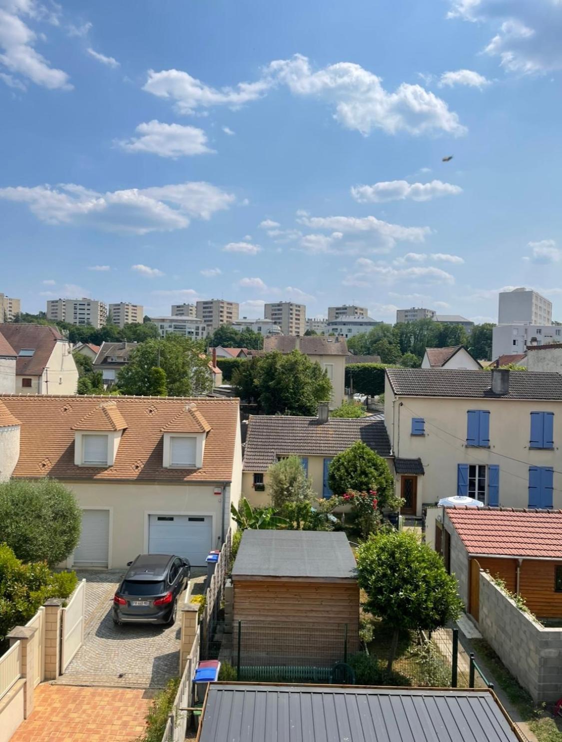 Modern Apartement In The City Center. Poissy Kültér fotó
